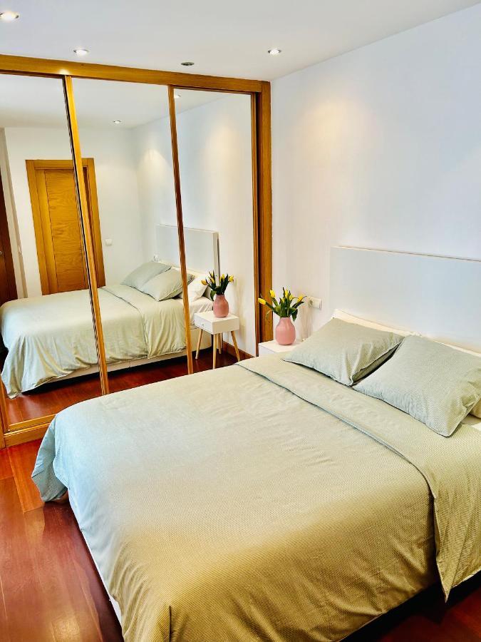 Yalta Apartments Gijón Esterno foto